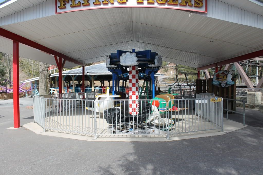 852