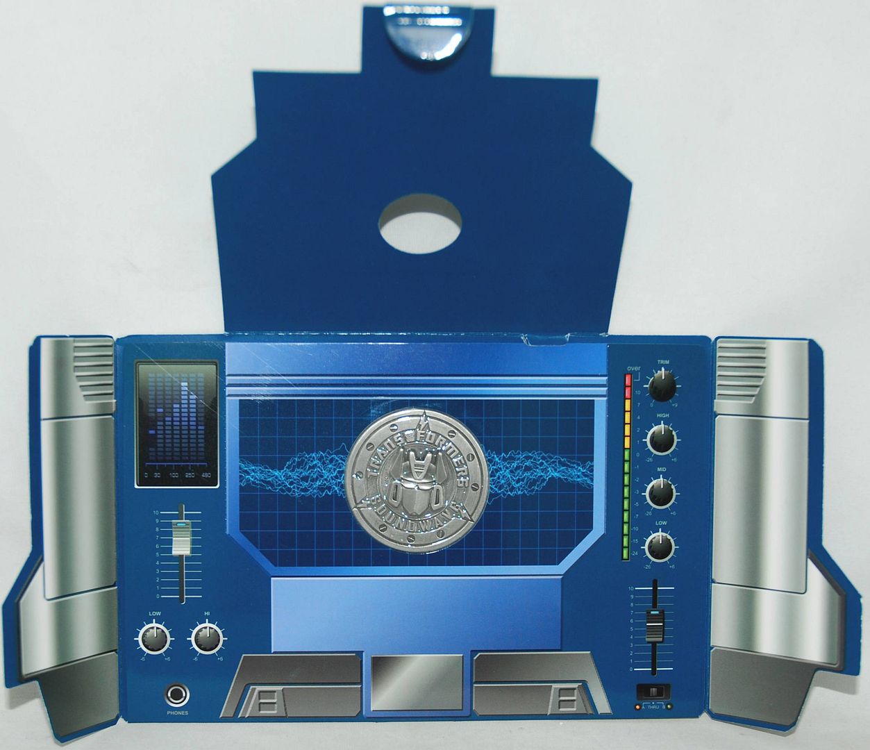 TRANSFORMERS G1 MASTERPIECE MP13 SOUNDWAVE CASSETTE PLAYER W/ COIN